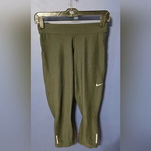Nike Dri-Fit Women's Black Knee Cropped Legging Size Small High Waist